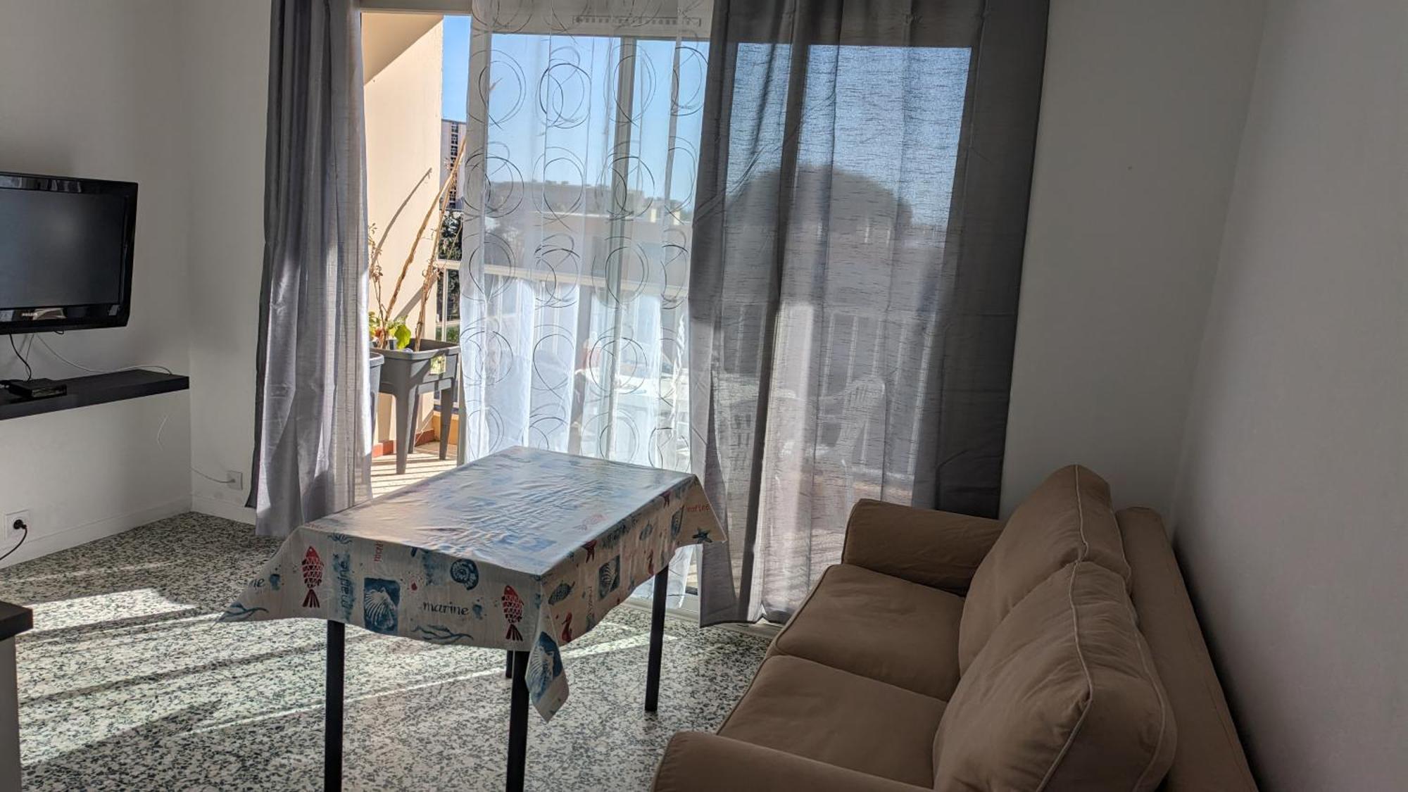 Studio Avec Coin Nuit, 100 M De La Mer Le Lavandou Exteriér fotografie